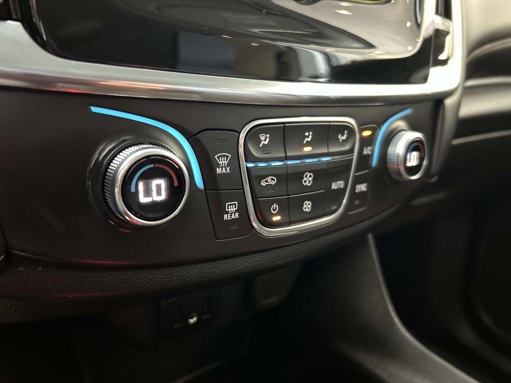 2021 Chevrolet Traverse LS
