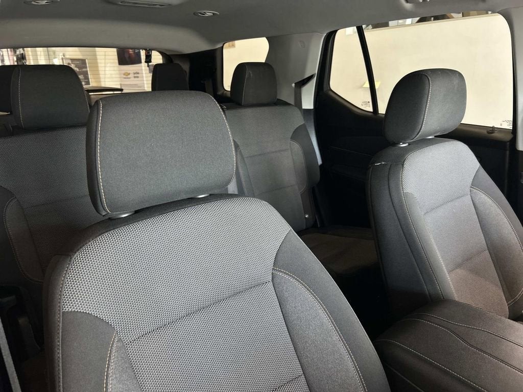 2021 Chevrolet Traverse LS