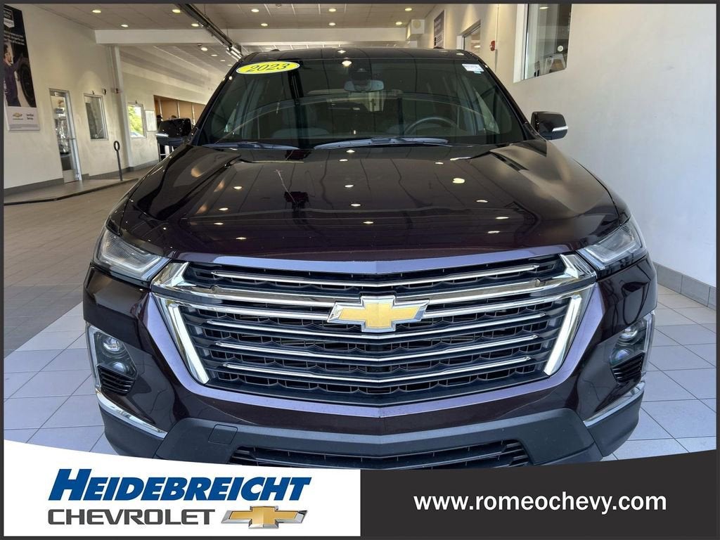 2023 Chevrolet Traverse LT Cloth