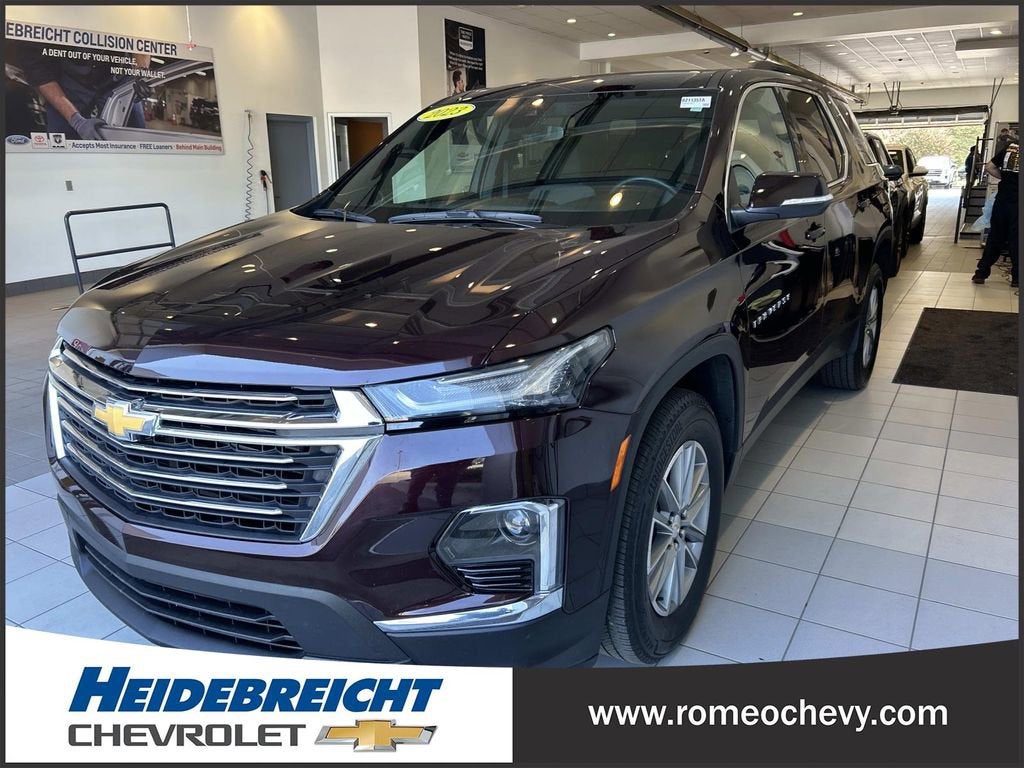 2023 Chevrolet Traverse LT Cloth
