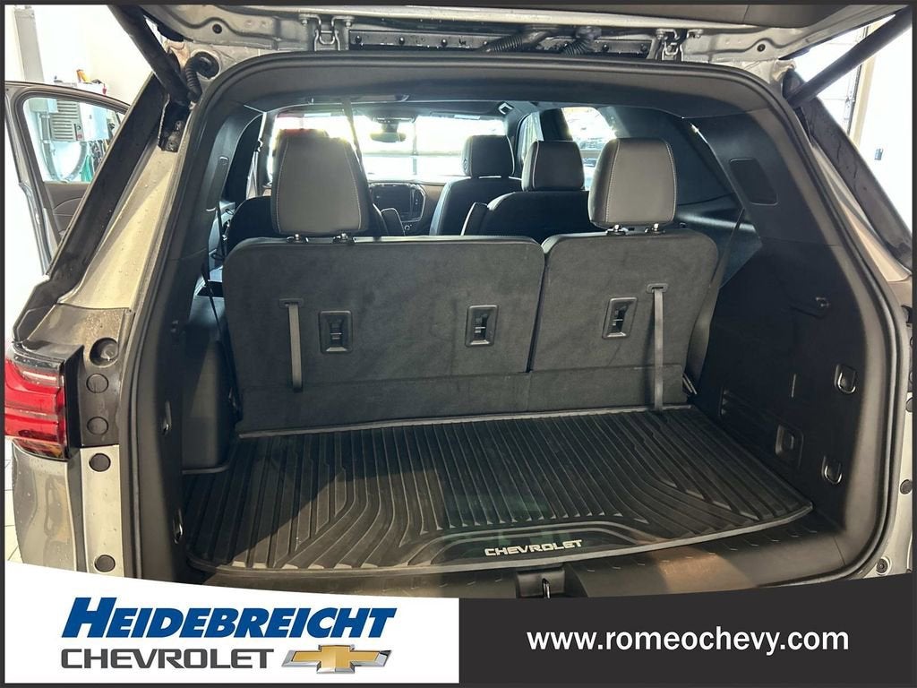 2023 Chevrolet Traverse Premier