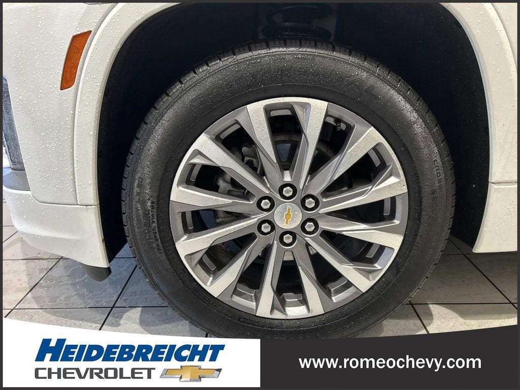 2023 Chevrolet Traverse Premier