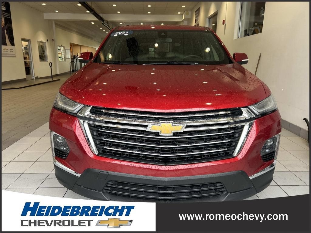 2023 Chevrolet Traverse LT Cloth