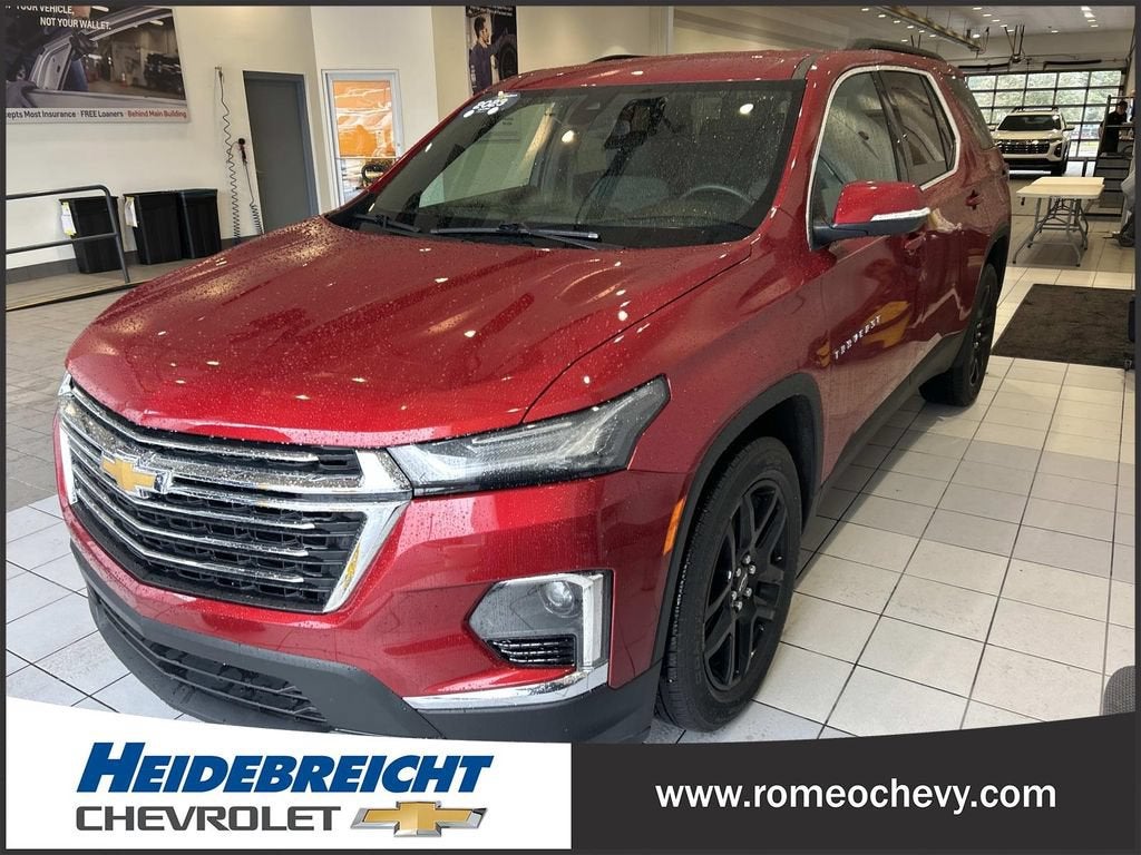 2023 Chevrolet Traverse LT Cloth