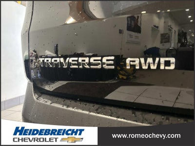 2023 Chevrolet Traverse LT Leather