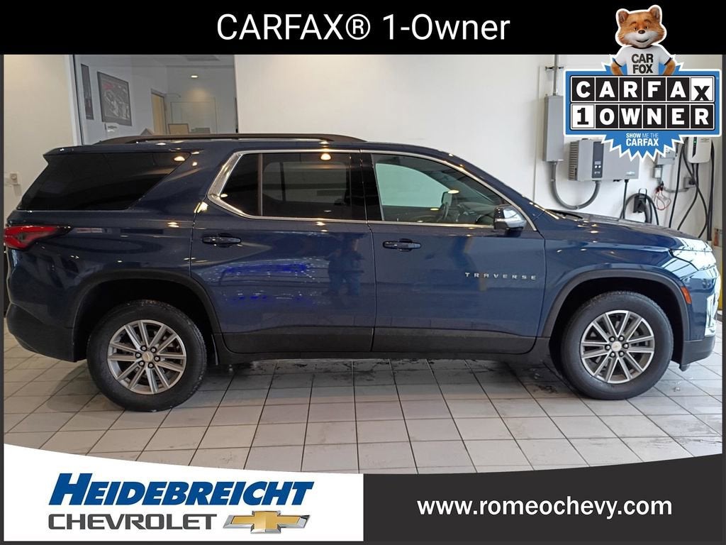 2023 Chevrolet Traverse LT Leather