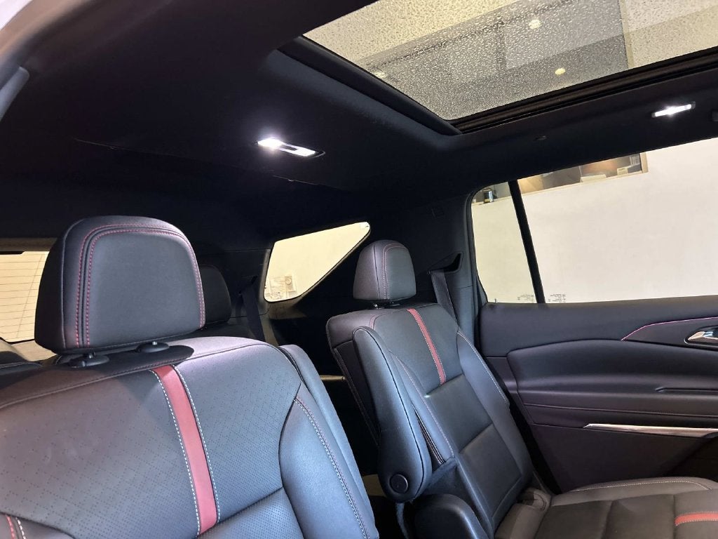 2025 Chevrolet Traverse RS