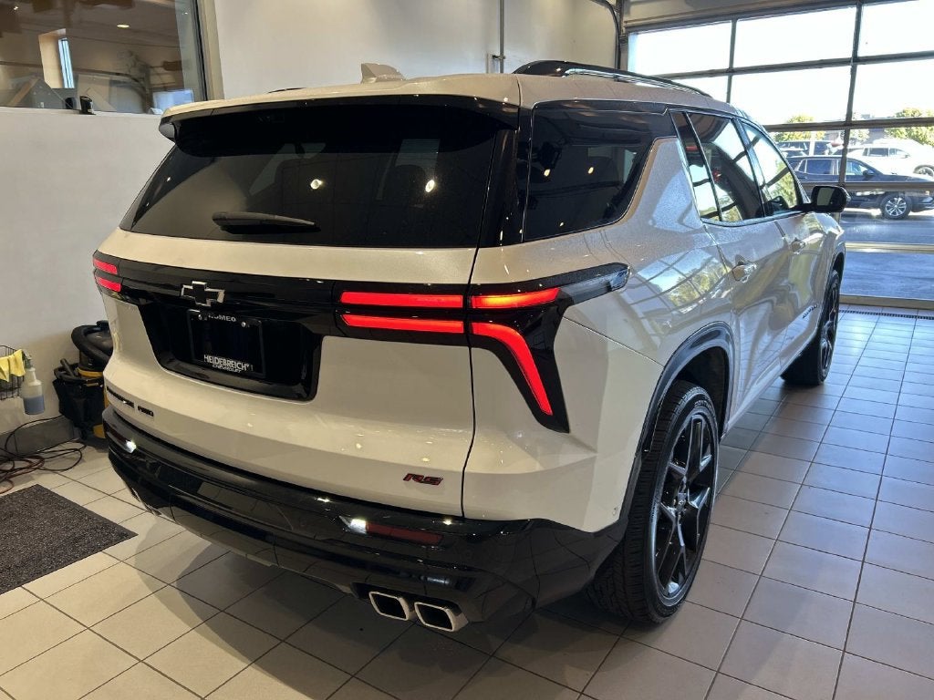 2025 Chevrolet Traverse RS