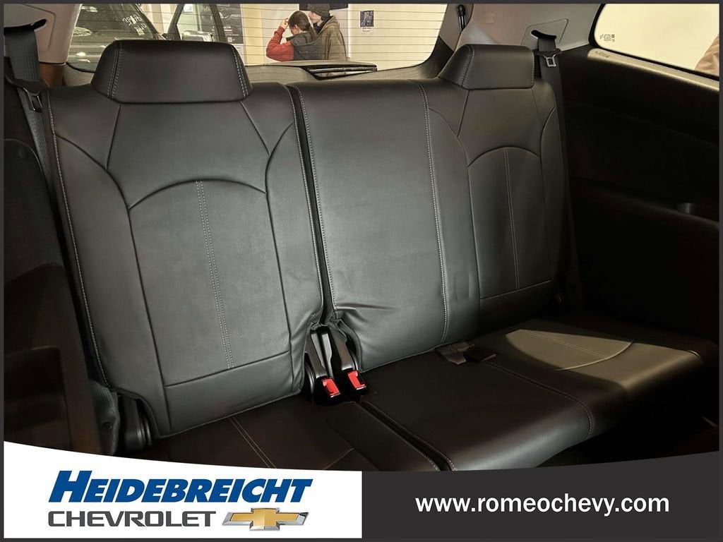 2017 Chevrolet Traverse LT