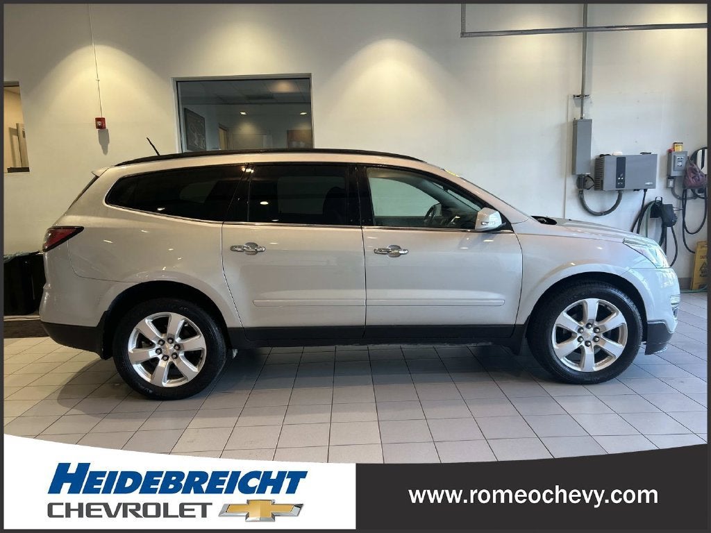 2017 Chevrolet Traverse LT
