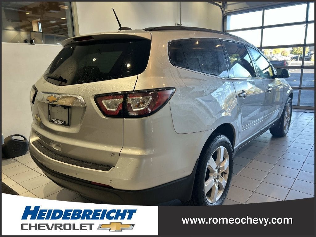 2017 Chevrolet Traverse LT