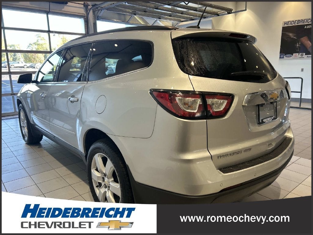 2017 Chevrolet Traverse LT