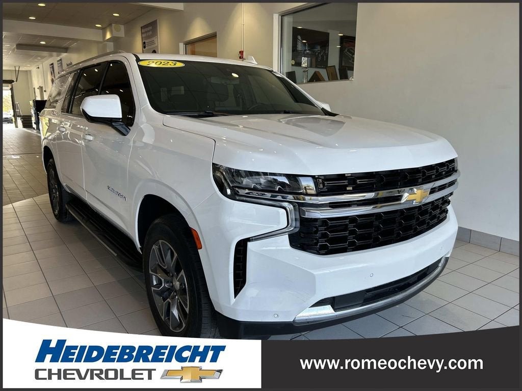 2023 Chevrolet Suburban LS