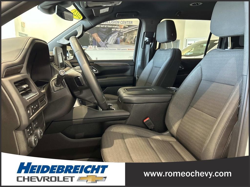 2023 Chevrolet Suburban LS