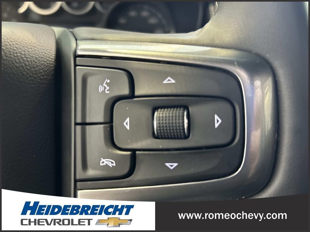 2023 Chevrolet Suburban LS