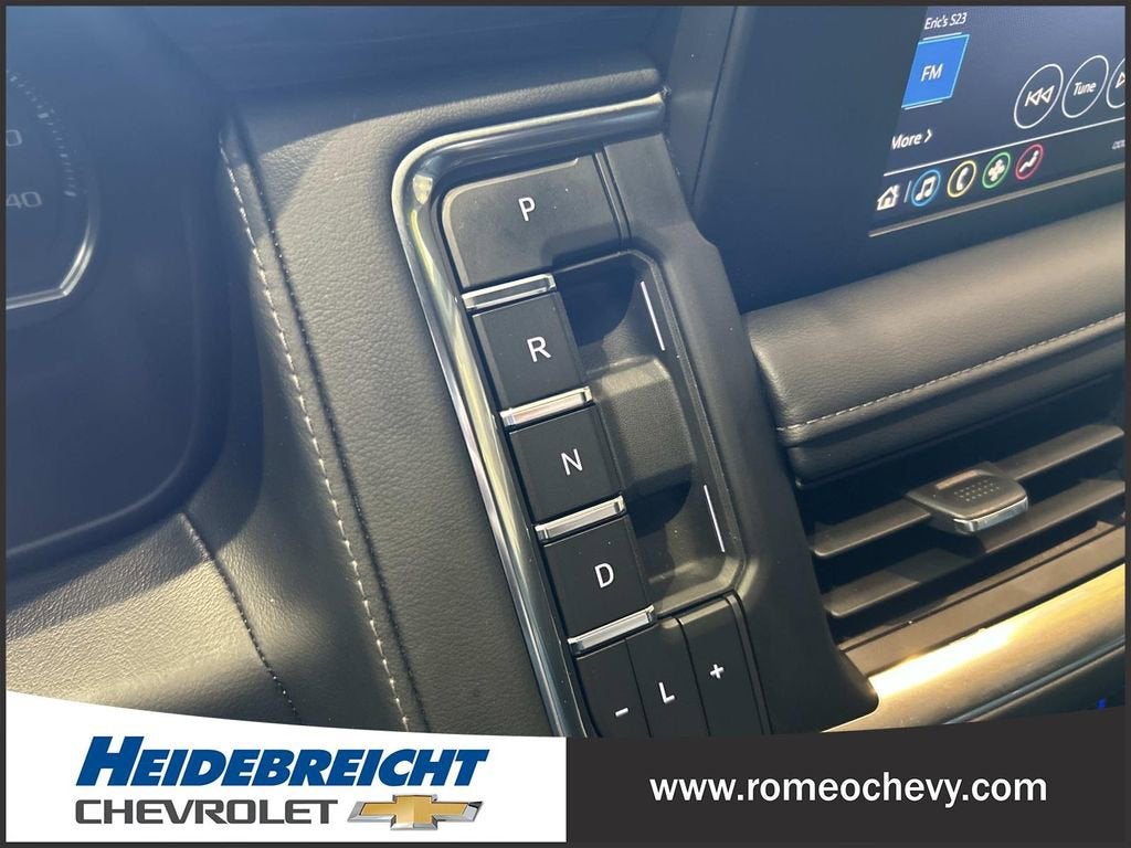 2023 Chevrolet Suburban LS
