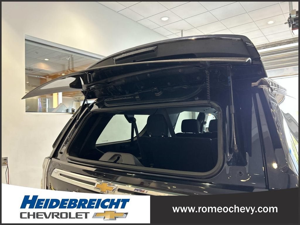 2024 Chevrolet Suburban LS