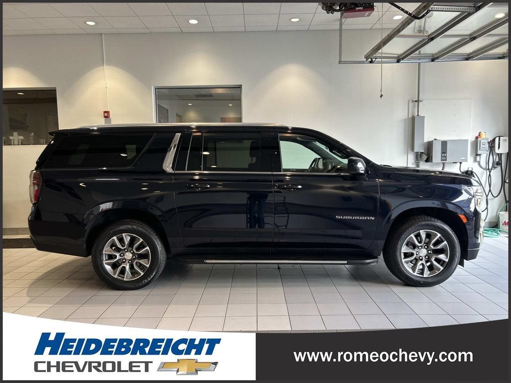 2024 Chevrolet Suburban LS