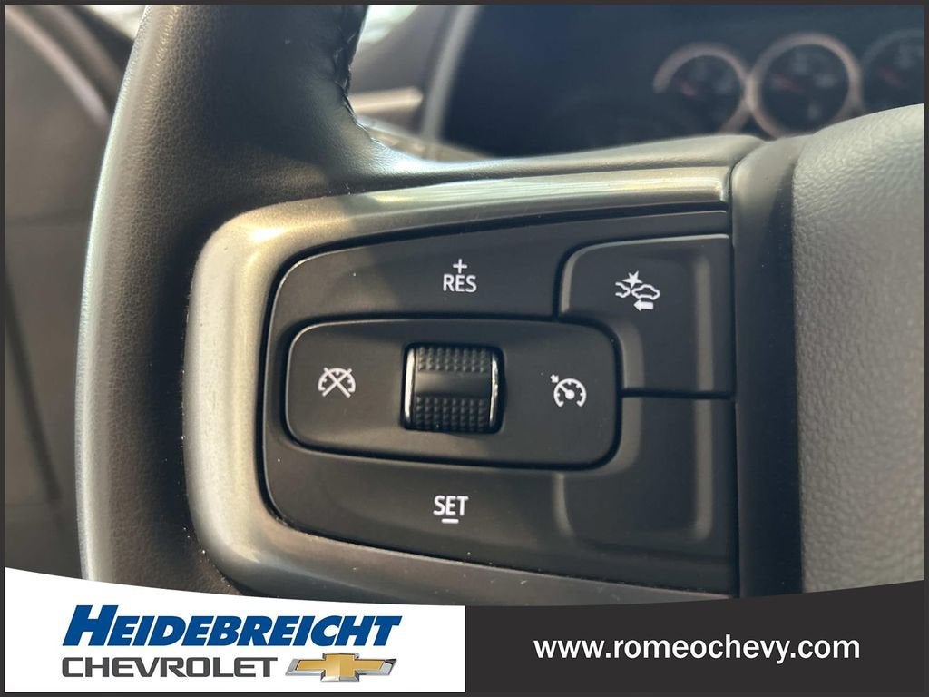 2024 Chevrolet Suburban LS