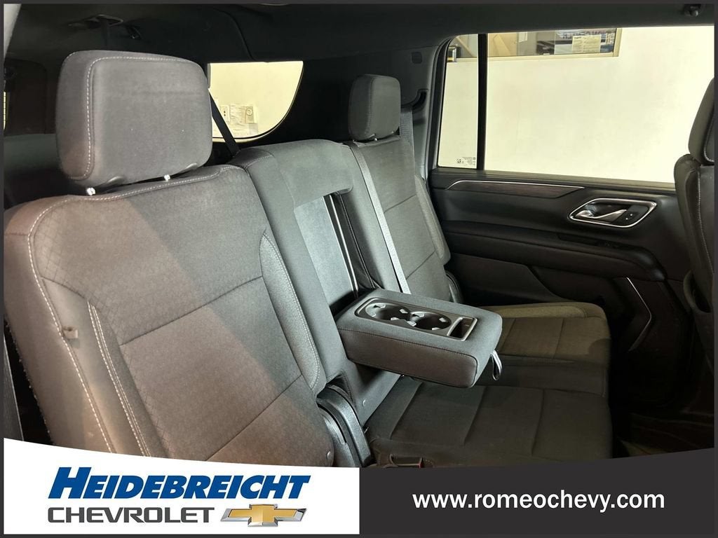 2024 Chevrolet Suburban LS
