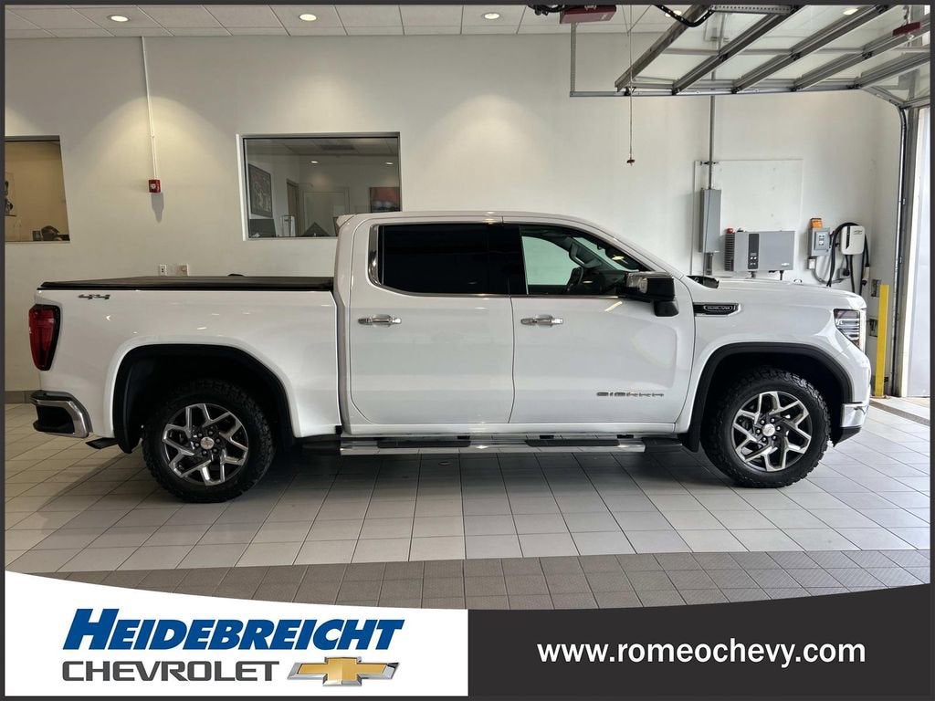 2024 GMC Sierra 1500 SLT