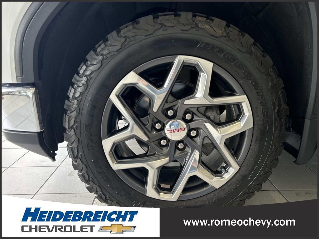 2024 GMC Sierra 1500 SLT