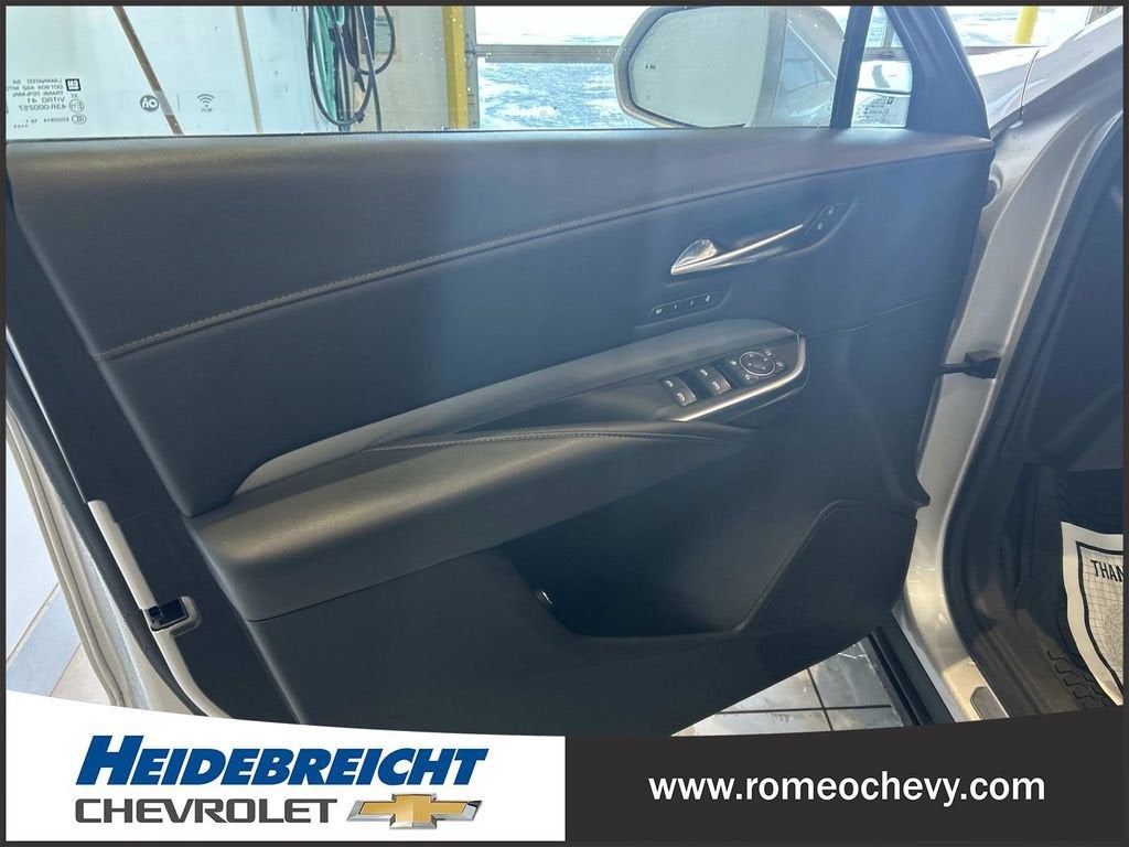 2020 Cadillac XT4 Premium Luxury