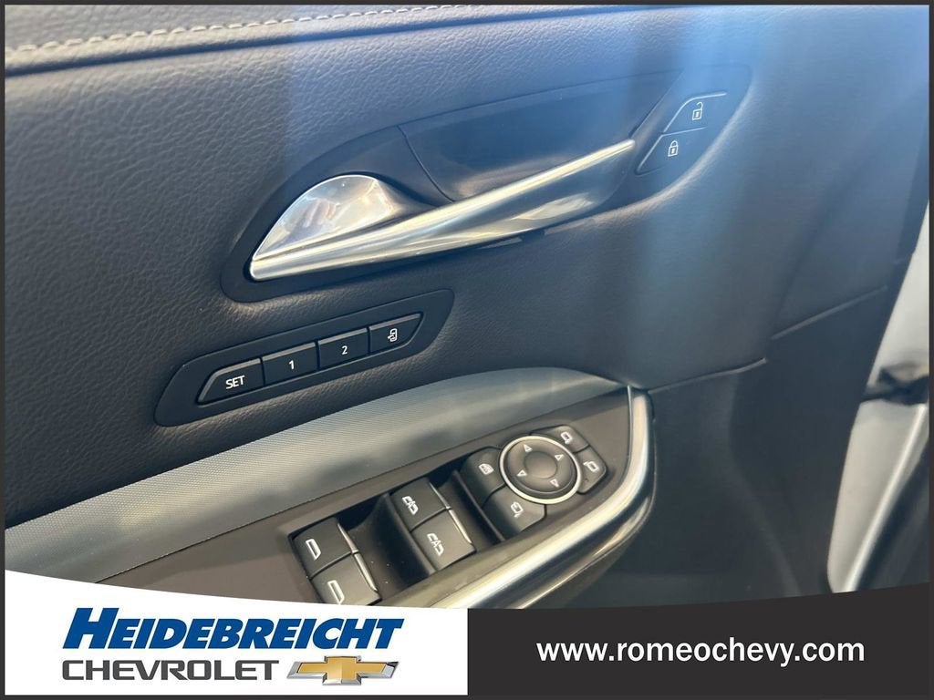 2020 Cadillac XT4 Premium Luxury