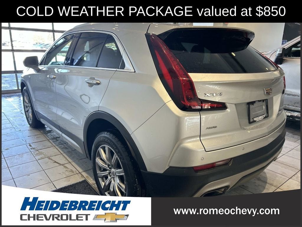 2020 Cadillac XT4 Premium Luxury