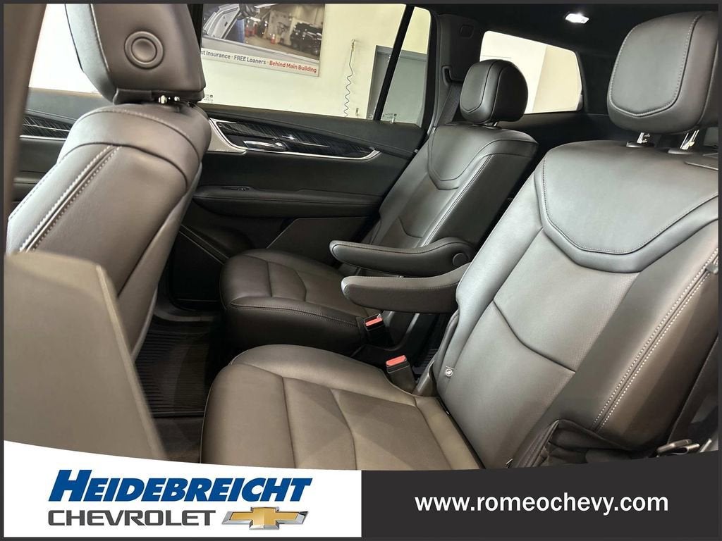 2023 Cadillac XT6 Premium Luxury