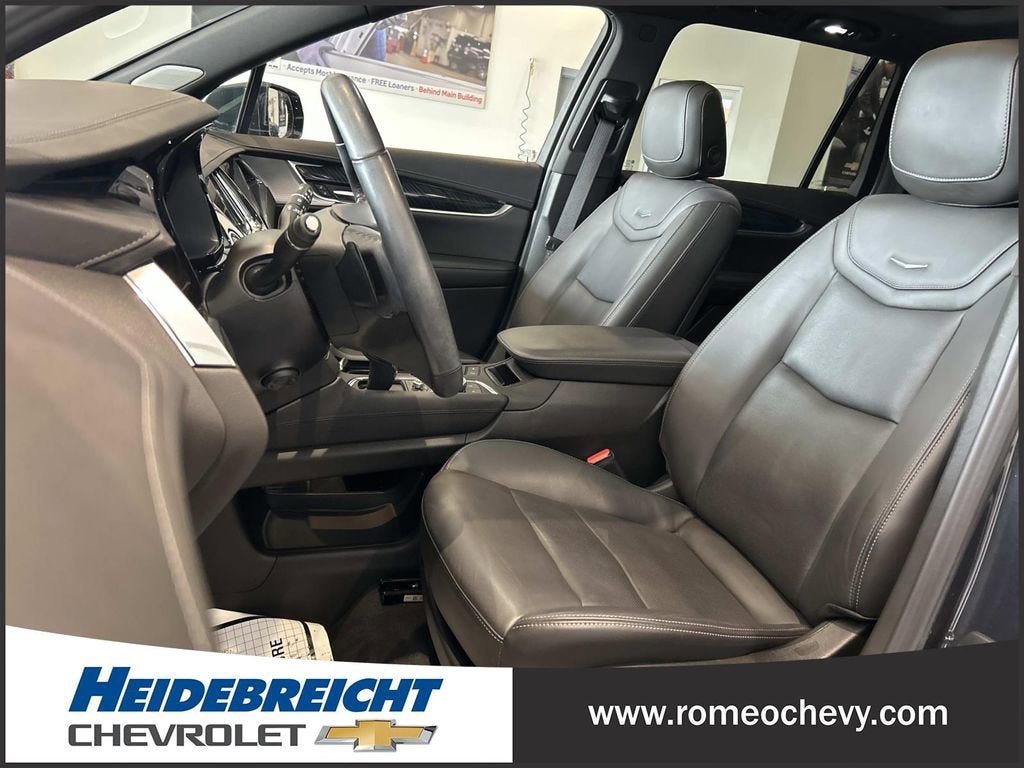 2023 Cadillac XT6 Premium Luxury