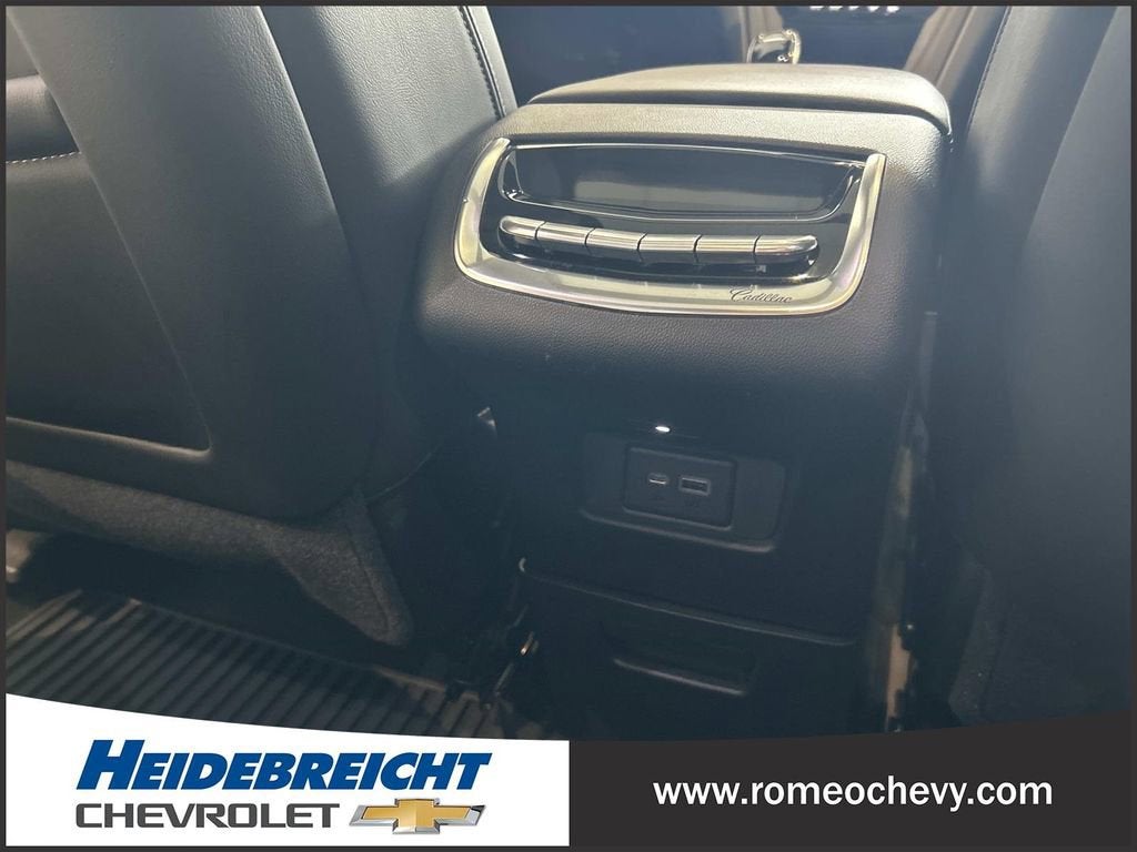 2023 Cadillac XT6 Premium Luxury