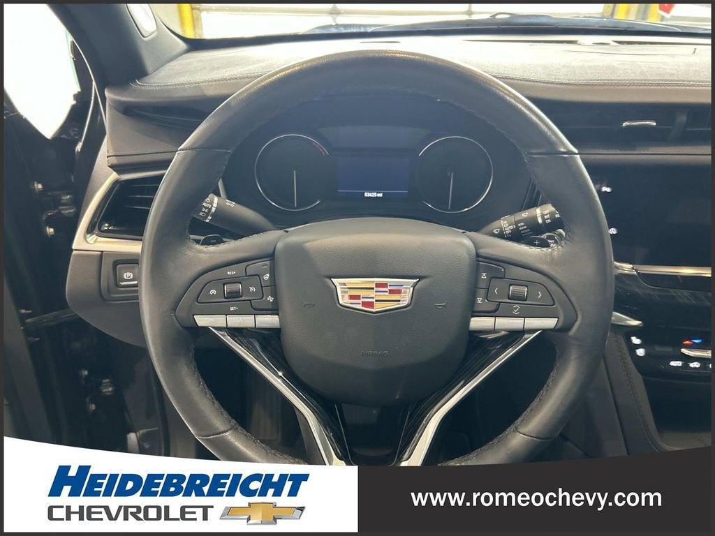 2023 Cadillac XT6 Premium Luxury