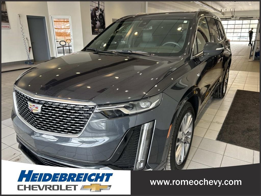 2023 Cadillac XT6 Premium Luxury