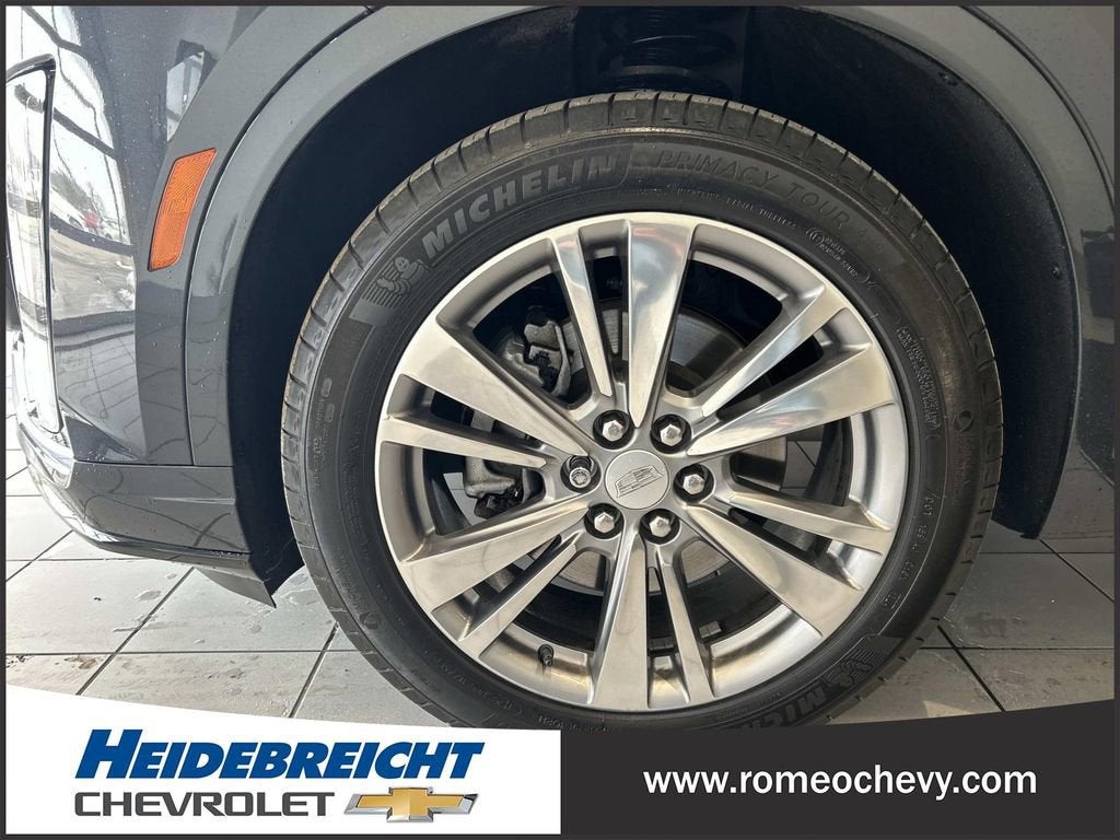 2023 Cadillac XT6 Premium Luxury