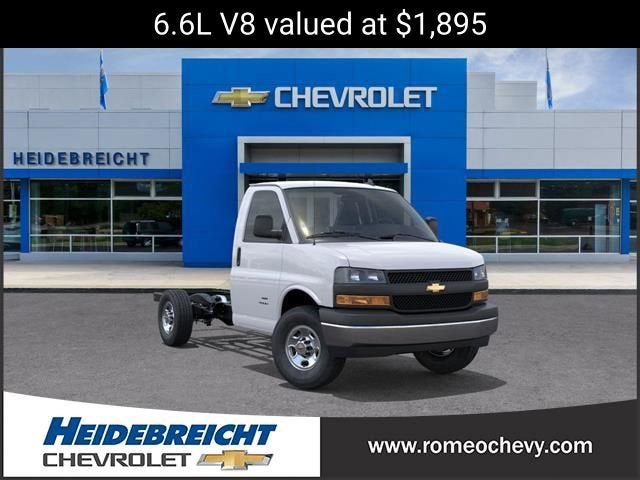 2025 Chevrolet Express Cutaway 3500 1WT