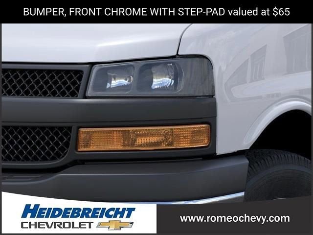2025 Chevrolet Express Cutaway 3500 1WT