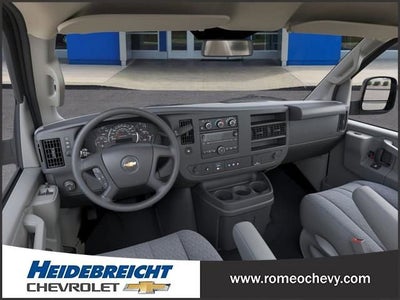 2025 Chevrolet Express Cutaway 3500 1WT