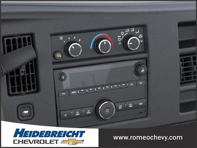 2025 Chevrolet Express Cutaway 3500 1WT