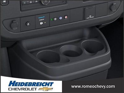 2025 Chevrolet Express Cutaway 3500 1WT