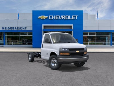 2026 Chevrolet Express Cutaway 3500 1WT