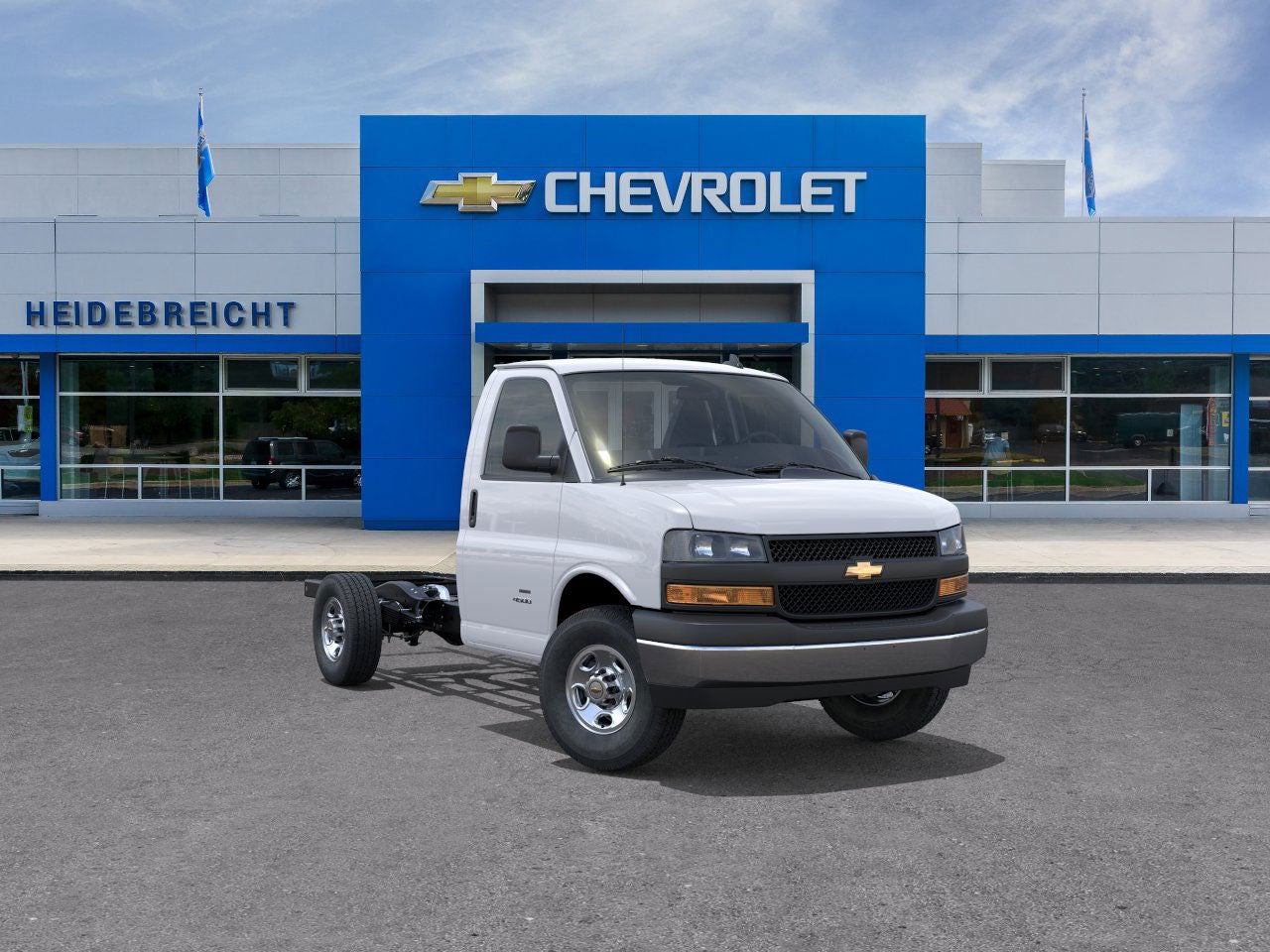 2026 Chevrolet Express Cutaway 3500 1WT