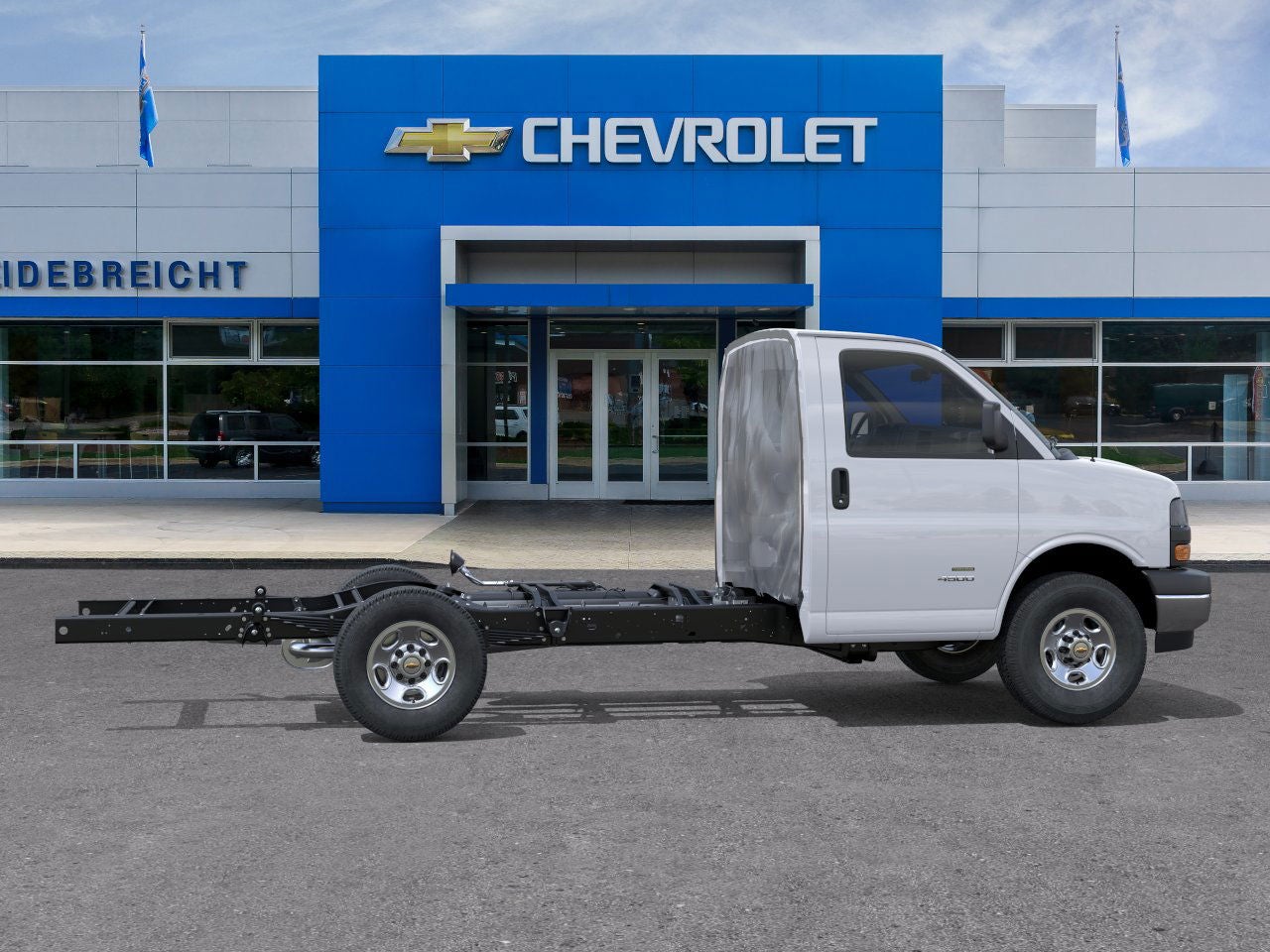2026 Chevrolet Express Cutaway 3500 1WT