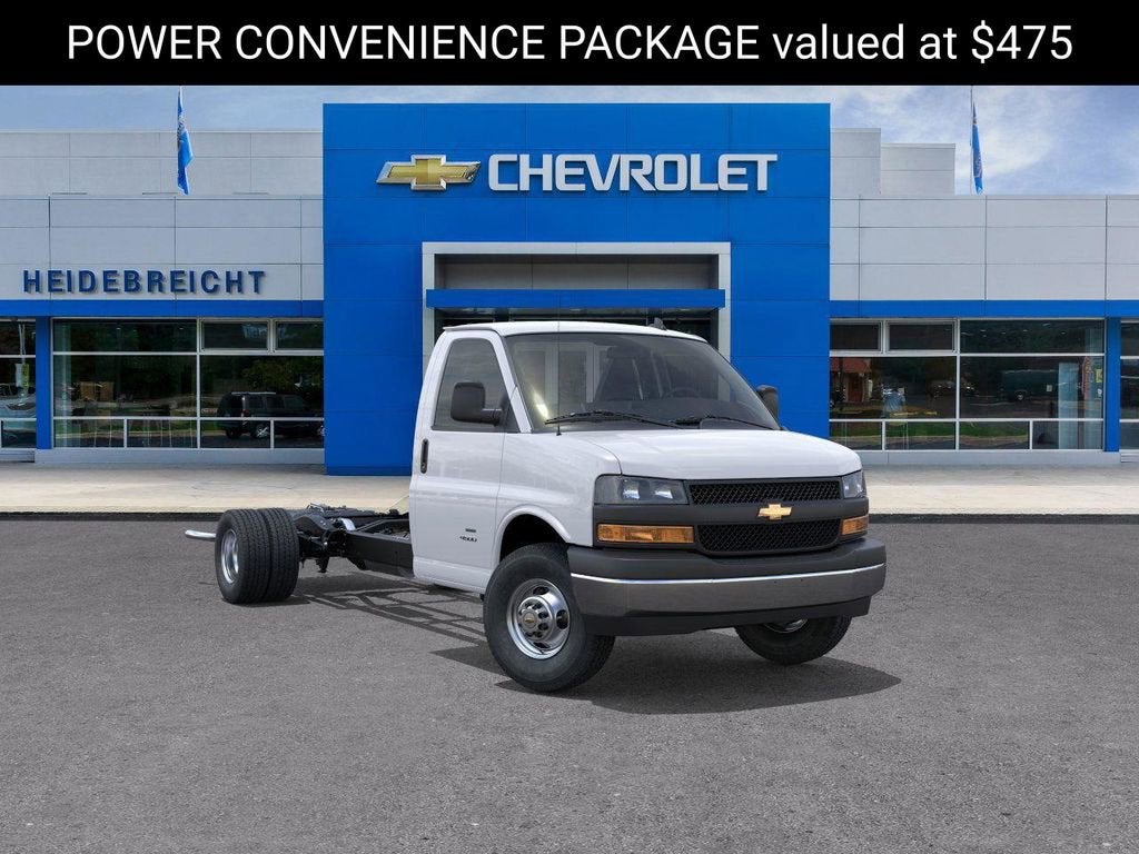 2025 Chevrolet Express Cutaway 3500 1WT