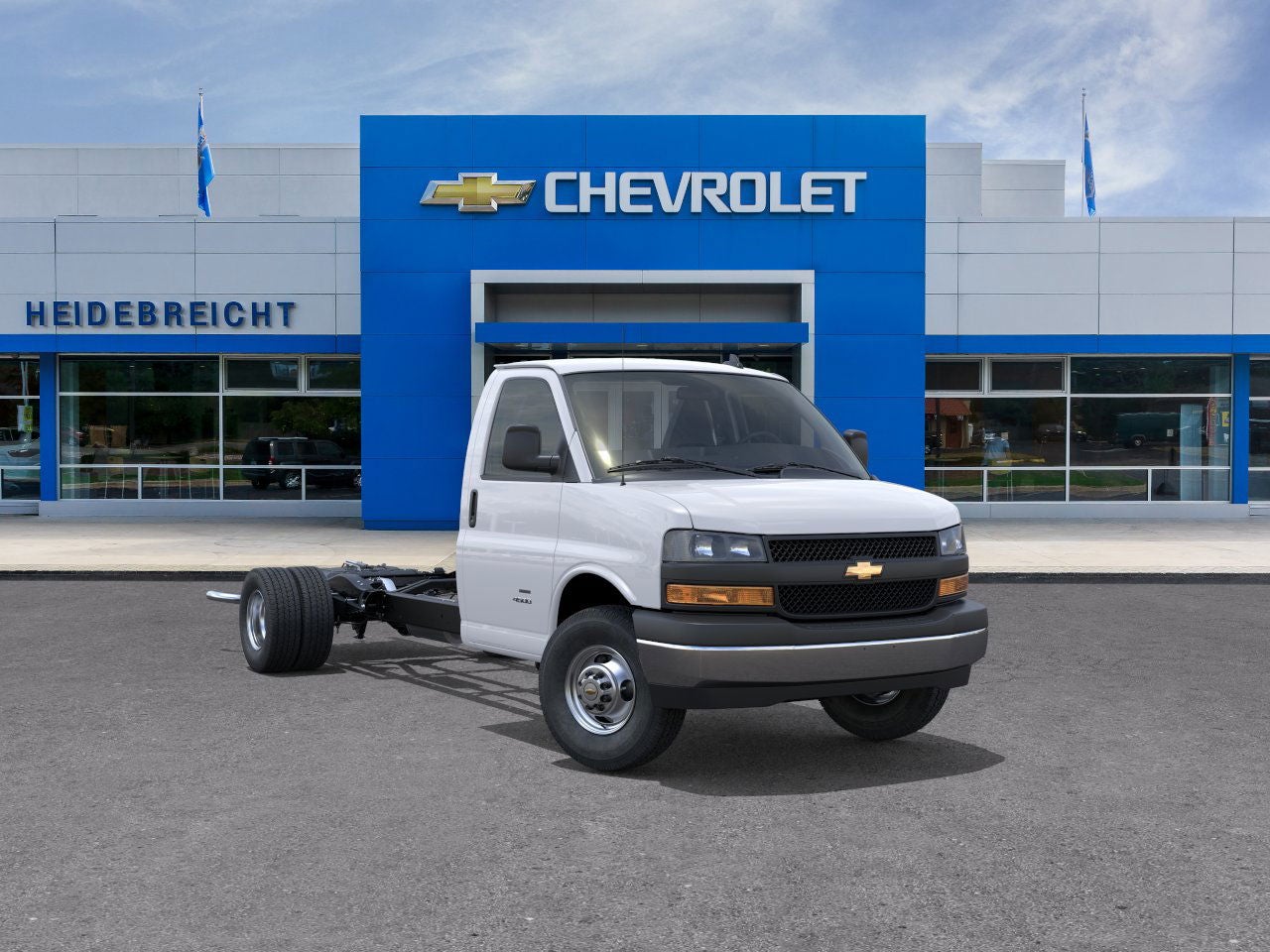 2025 Chevrolet Express Cutaway 3500 1WT