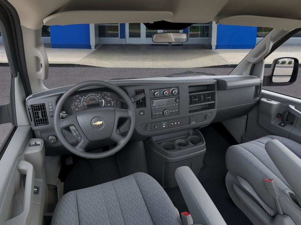 2025 Chevrolet Express Cutaway 3500 1WT