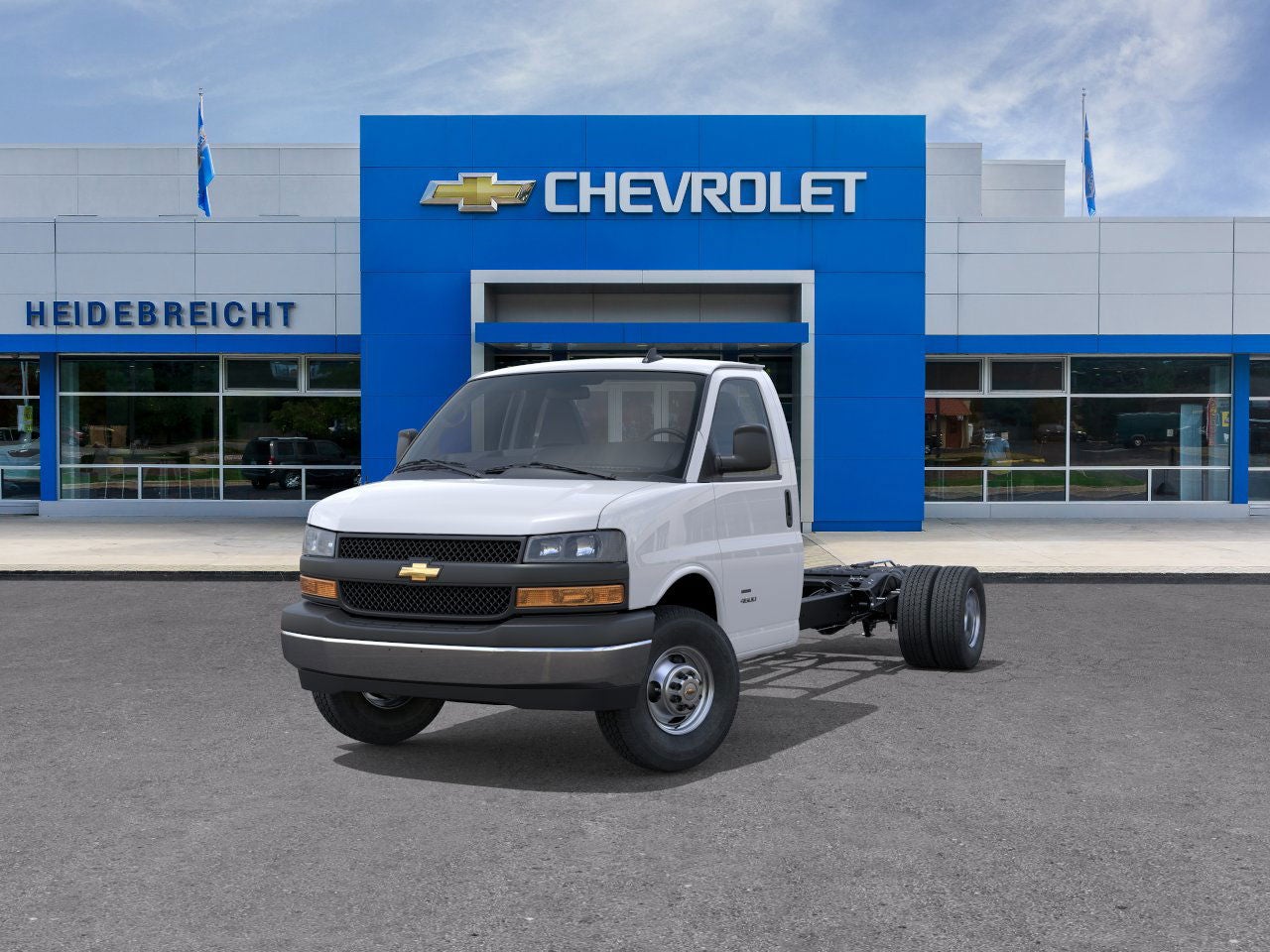2025 Chevrolet Express Cutaway 3500 1WT