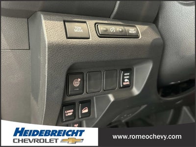 2023 Nissan Frontier Crew Cab PRO-4X 4x4