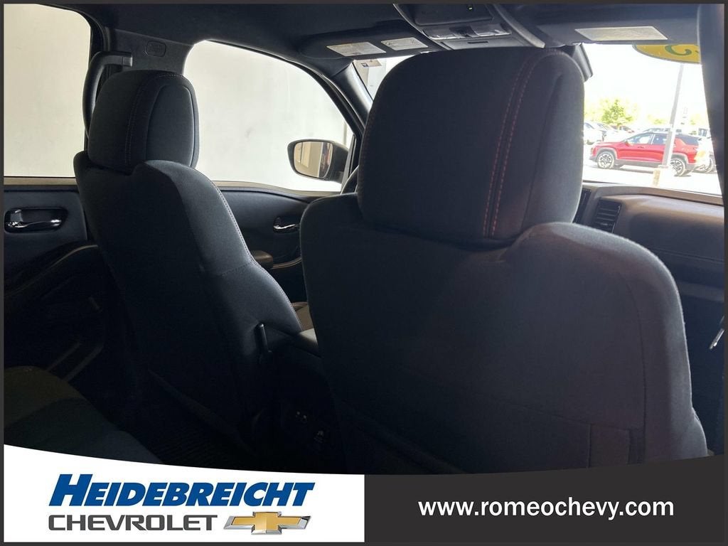 2023 Nissan Frontier Crew Cab PRO-4X 4x4