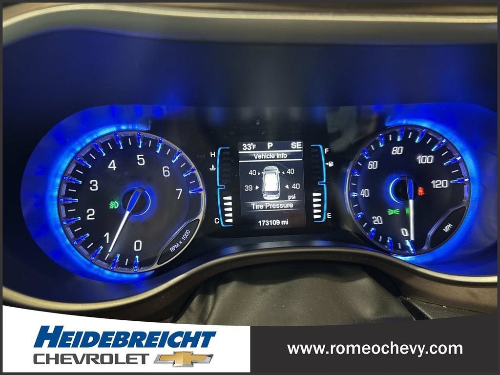 2017 Chrysler Pacifica Touring-L